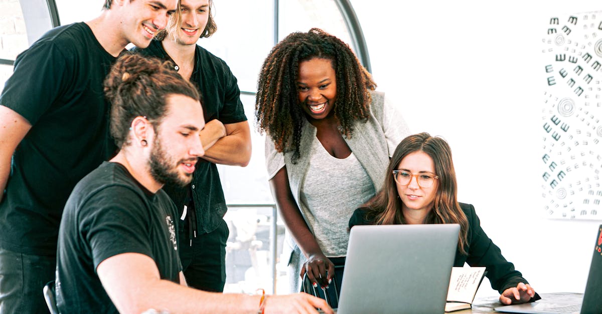 découvrez des stratégies de communication efficaces pour améliorer vos interactions et optimiser vos relations, que ce soit dans un cadre professionnel ou personnel. apprenez à influencer, persuader et engager votre auditoire avec succès.